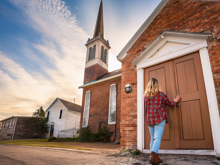 Knock, Knock – God’s Bad Taste - A story based on Luke 11:1-13 – Ask, seek, knock and Hosea 1:2-10 – Hosea’s marriage as a prophetic scandal - Ordinary 17 Year C